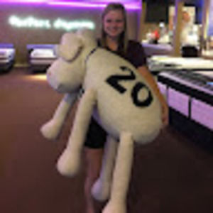 Meet your Posher, Brooke